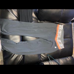 Bally yoga pants MED🎀